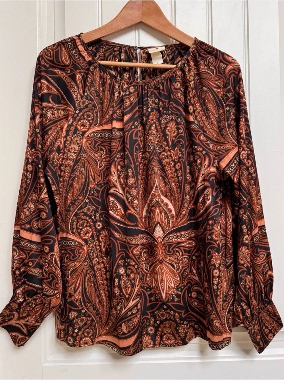 H&M x Richard Allen Brown Paisley Blouse. Size 8 - Picture 1 of 6